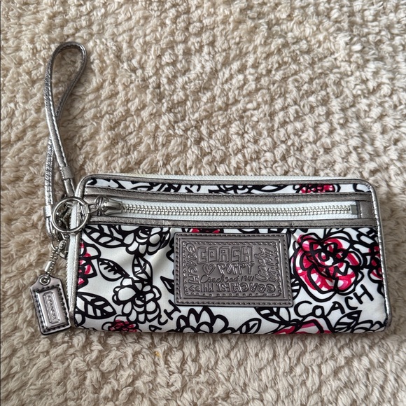 Coach PoppyFloral Wristlet in Silver and Pink - Picture 1 of 16